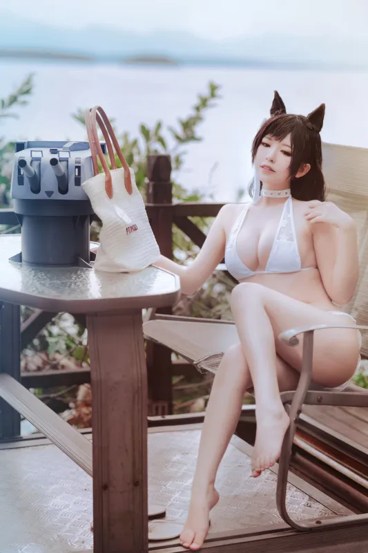 碧蓝航线 爱宕泳装 - 半半子