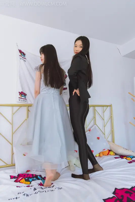 物恋传媒 NO.1527 小竹&兮兮-公主与骑士 - 物恋传媒